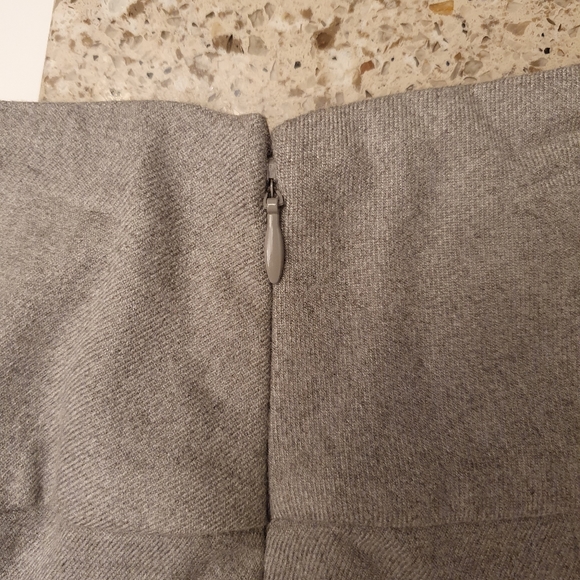 SOLD! Aeropostale pleated skirt - Picture 3 of 10